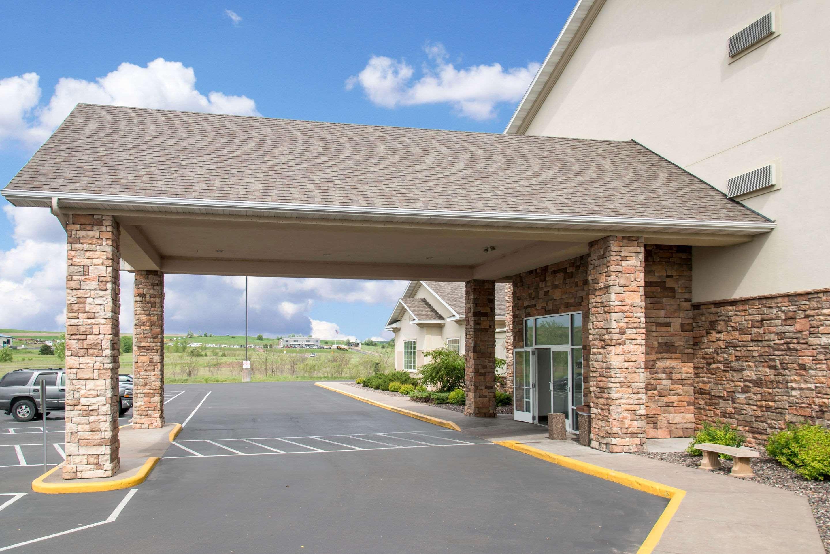 Sleep Inn & Suites Conference Center Eau Claire North Union Ngoại thất bức ảnh