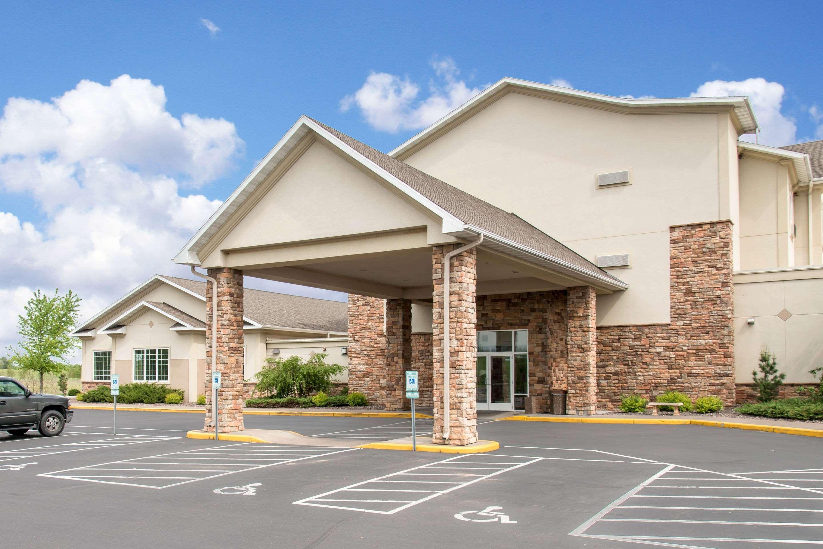 Sleep Inn & Suites Conference Center Eau Claire North Union Ngoại thất bức ảnh