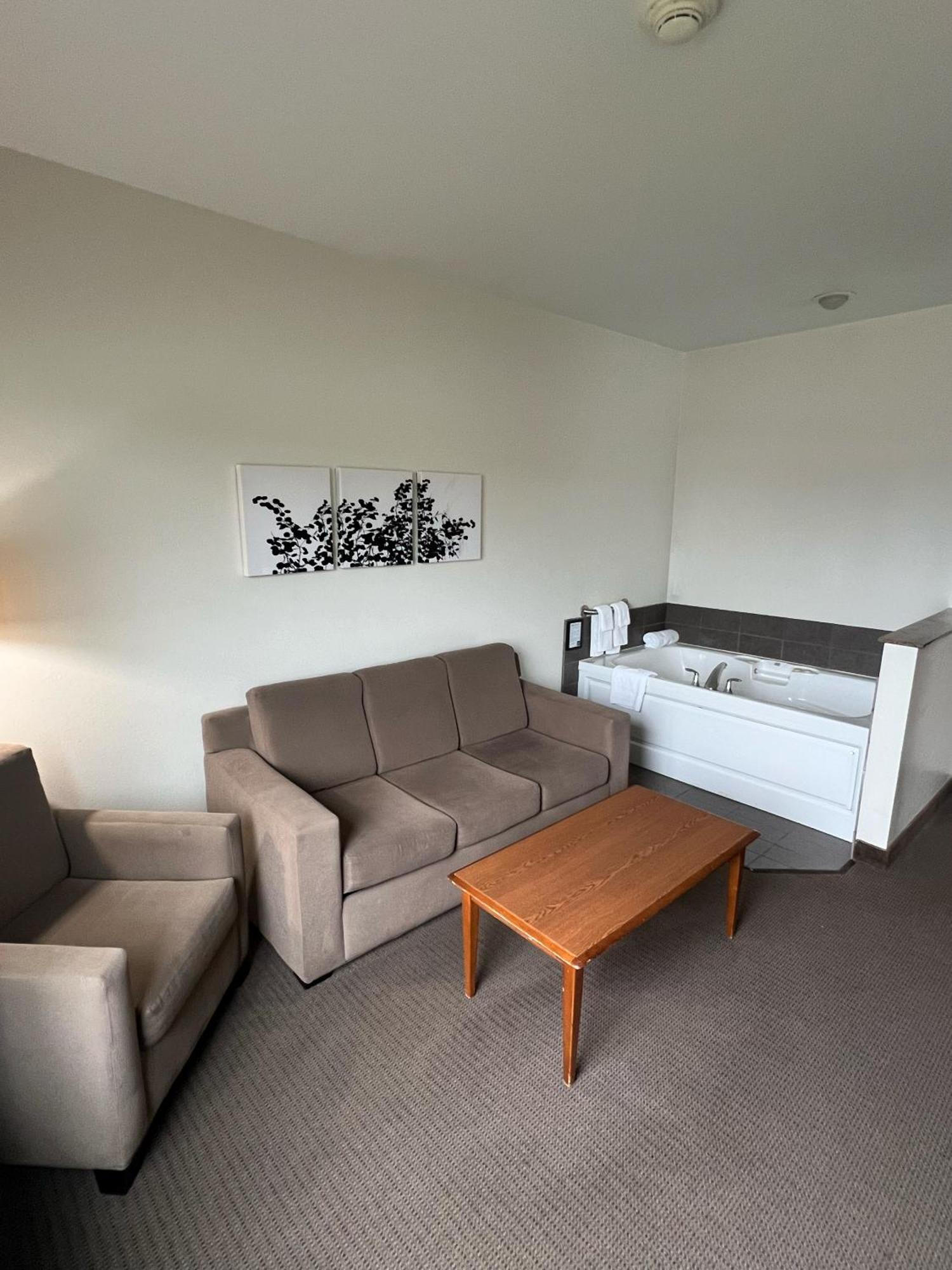 Sleep Inn & Suites Conference Center Eau Claire North Union Ngoại thất bức ảnh