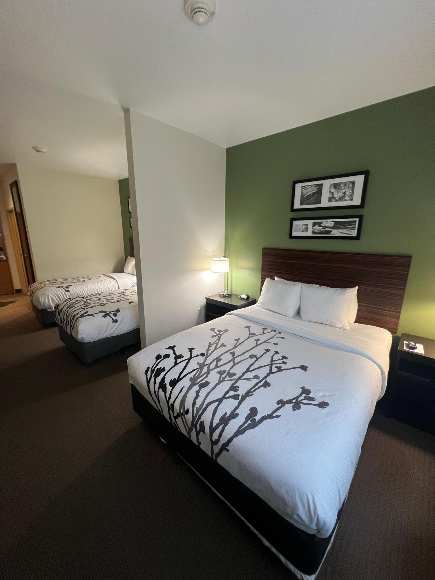 Sleep Inn & Suites Conference Center Eau Claire North Union Ngoại thất bức ảnh